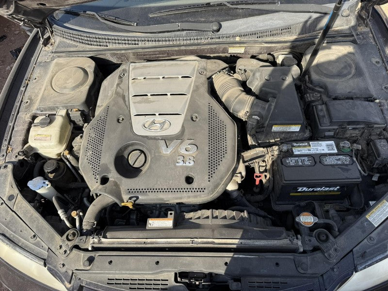 Used Lower Air Cleaner Assembly fits: 2006 Hyundai Azera 3.8L lower Lo
