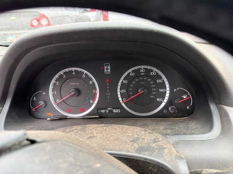 Used Fender fits: 2009 Honda Accord Grade A