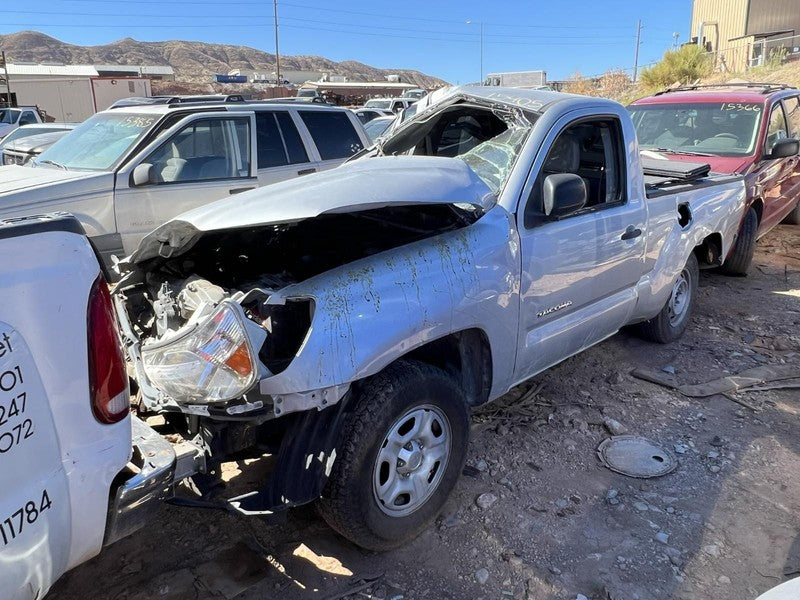 Used Rear Axle Assembly Rear fits: 2006 Toyota Tacoma 4x2 Base 3.31 ra
