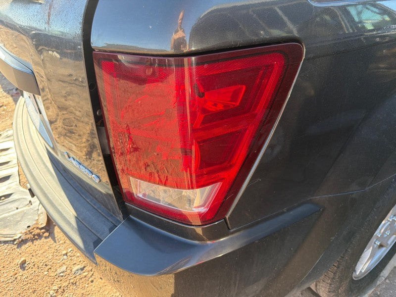 Used Right Tail Light Assembly fits: 2005 Jeep Grand cherokee Right Gr