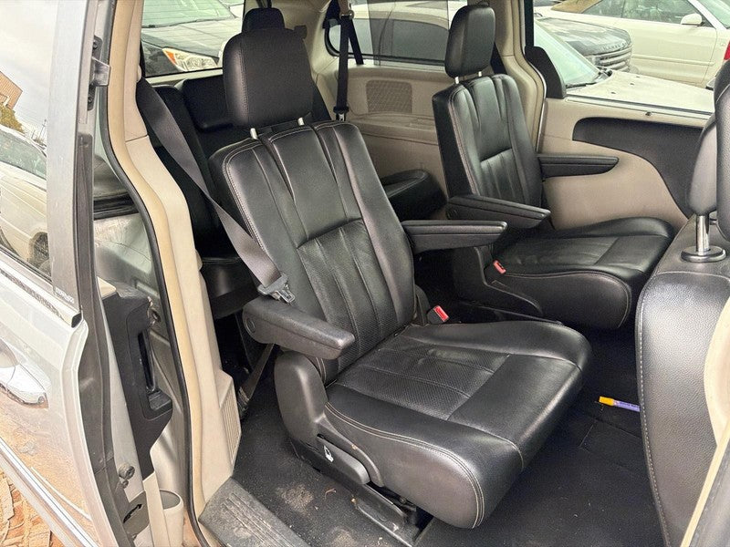 Used Seat Rear fits: 2011 Chrysler Town & country Seat Rear Grade A
