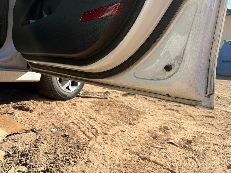 Used Front Right Door Assembly Front fits: 2019 Kia Forte Sedan automa