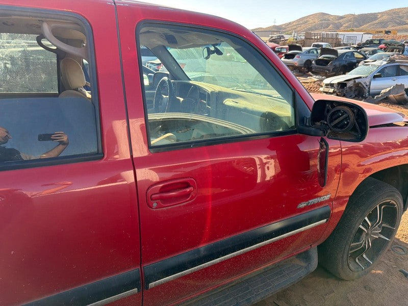 Used Front Right Door Assembly Front fits: 2001 Chevrolet Tahoe classi