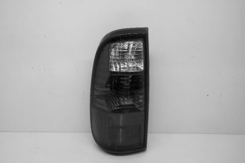 Used Left Tail Light Assembly fits: 2016 Ford F350SD PICKUP pickup Lef