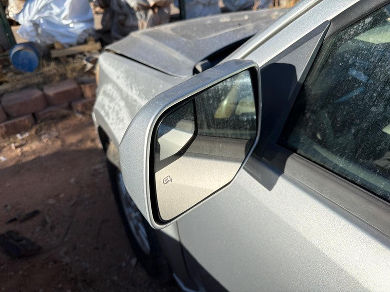 Used Left Door Mirror fits: 2010 Mercury Mariner Power dual image spot
