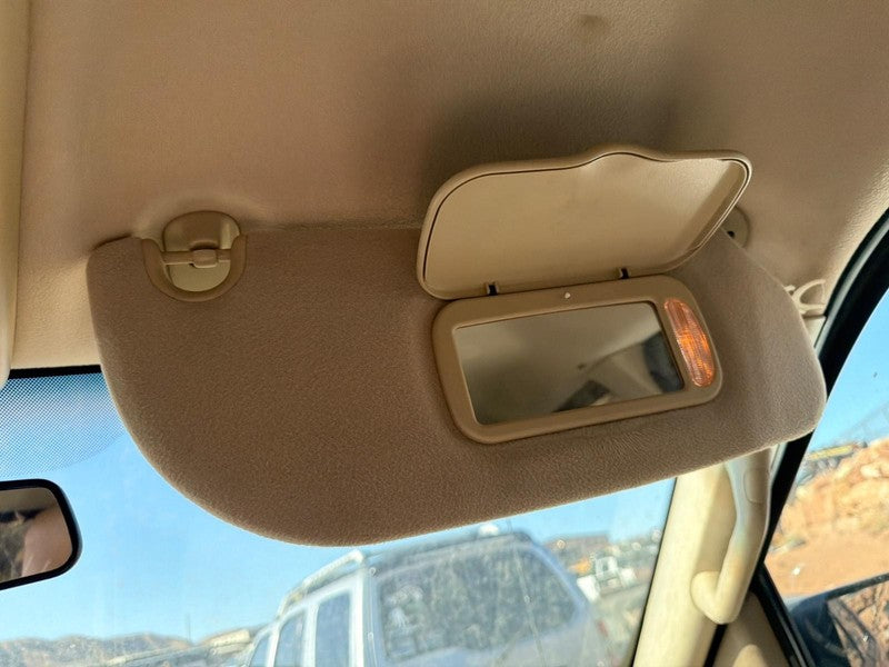 Used Right Sun Visor fits: 2009 Ford Explorer w/o sunroof w/illuminati