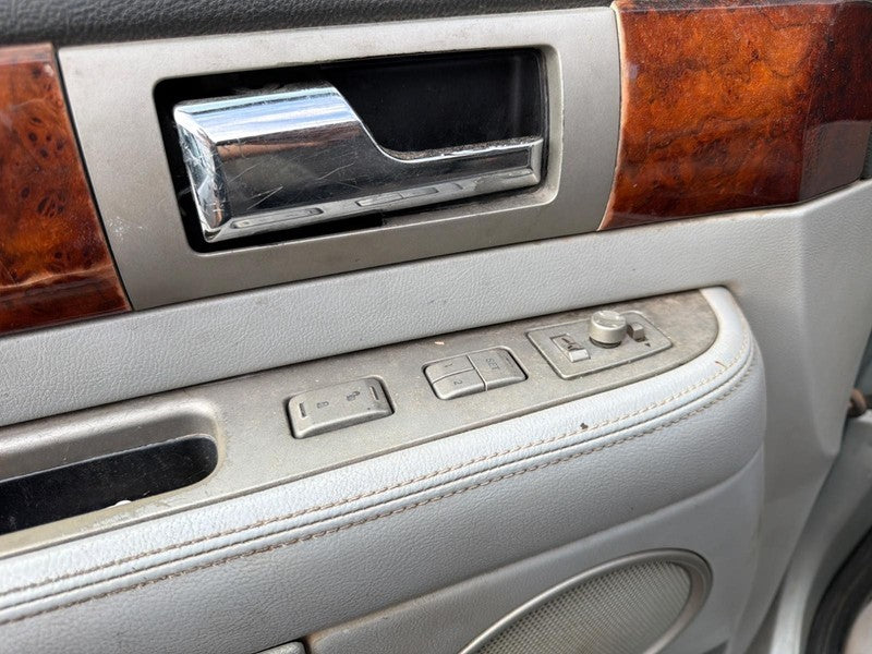 2005 - 2006 Lincoln Navigator Driver Side Master Window Switch