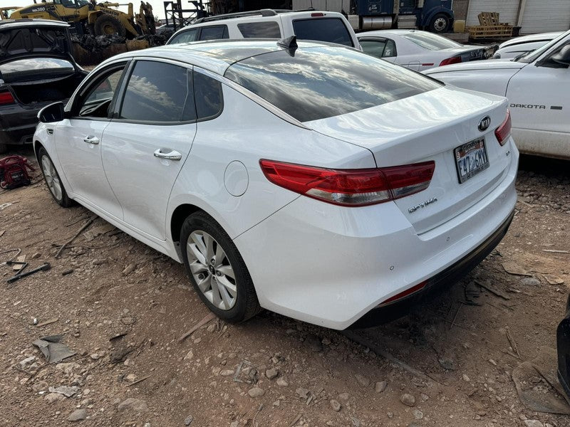 Used Left Tail Light Assembly fits: 2016 Kia Optima EX LED quarter pan