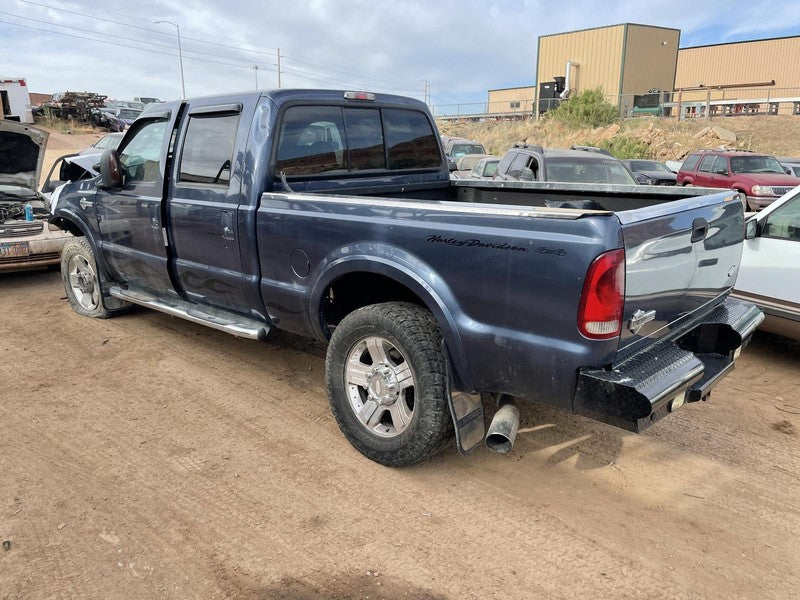 Used Wheel fits: 2007 Ford F350SD PICKUP 20x8 H-D edition package Grad
