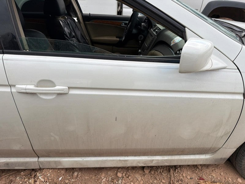 Used Front Right Door Assembly Front fits: 2005 Acura Tl electric Fron