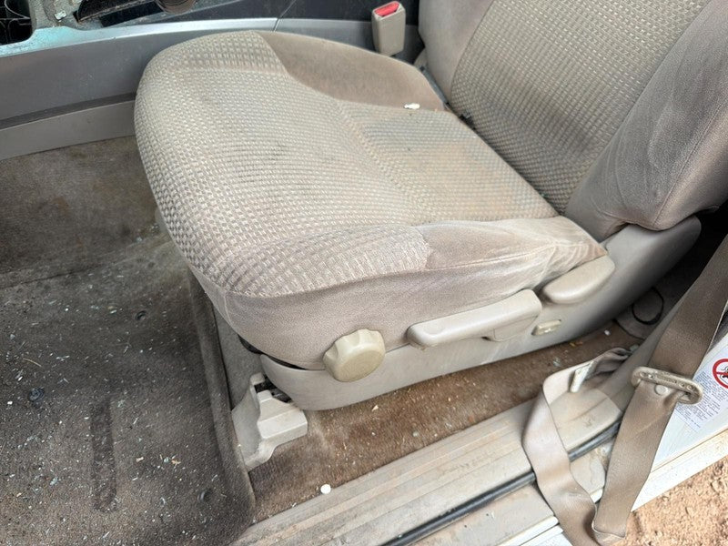 Used Front Left Seat Front fits: 2004 Toyota 4 runner bucket w/air bag