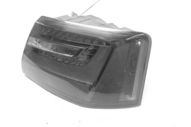 Used Right Tail Light Assembly fits: 2012 Audi A6 LED opt 8SL quarter 