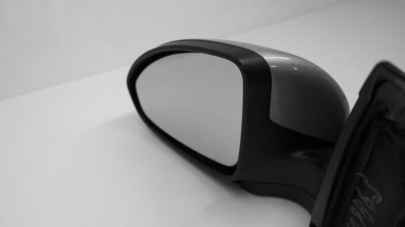 Used Left Door Mirror fits: 2015 Chevrolet Cruze Power heated opt DWE 
