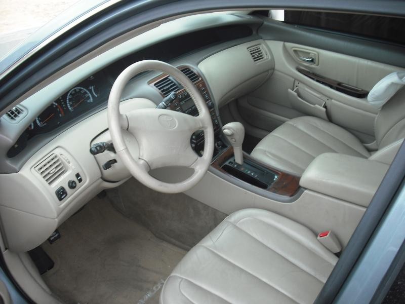 Used Rear Back Glass fits: 2000 Toyota Avalon Rear Grade A