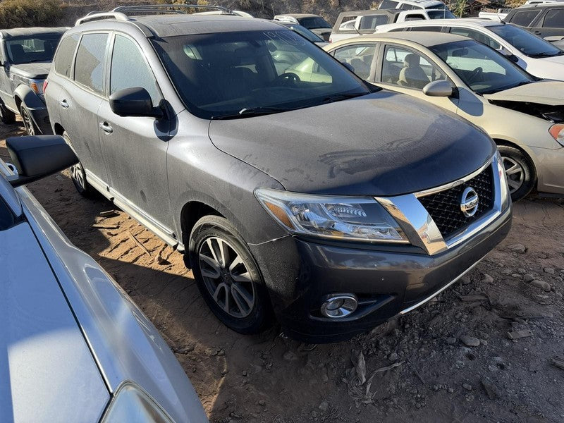 Used Air Cleaner Assembly fits: 2014 Nissan Pathfinder 3.5L 6 cylinder