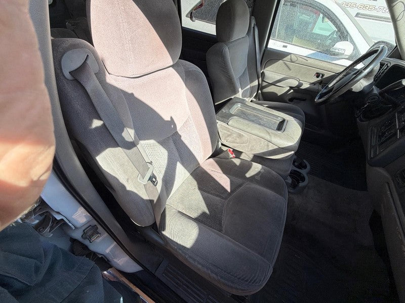 Used Front Right Seat Front fits: 2006 Chevrolet Suburban 1500 bucket-
