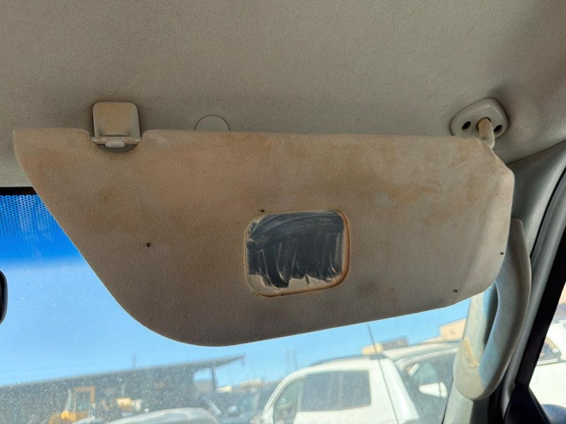2005 - 2007 Ford F350SD Pickup Passenger Side Sun Visor