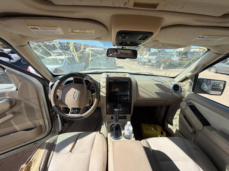Used Front Right Seat Front fits: 2006 Ford Explorer bucket air bag le