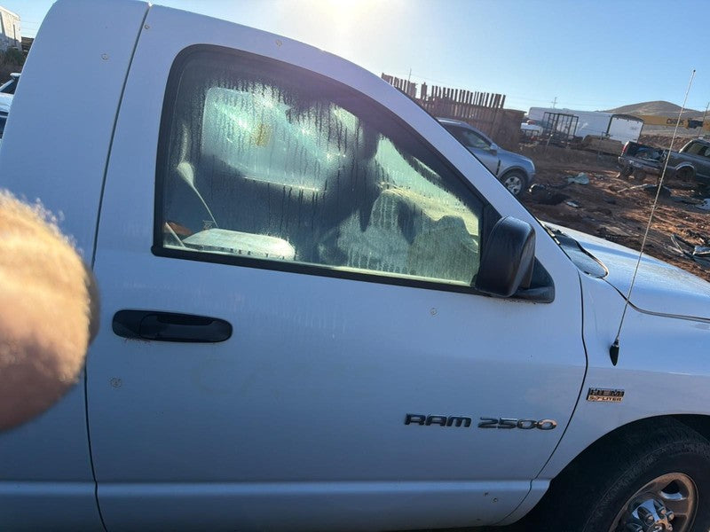 Used Front Right Door Assembly Front fits: 2006 Dodge 2500 PICKUP Regu