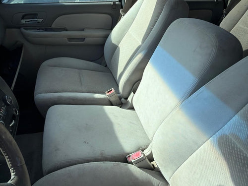 Used Front Center Seat Front fits: 2007 Chevrolet Tahoe bucket-bench c