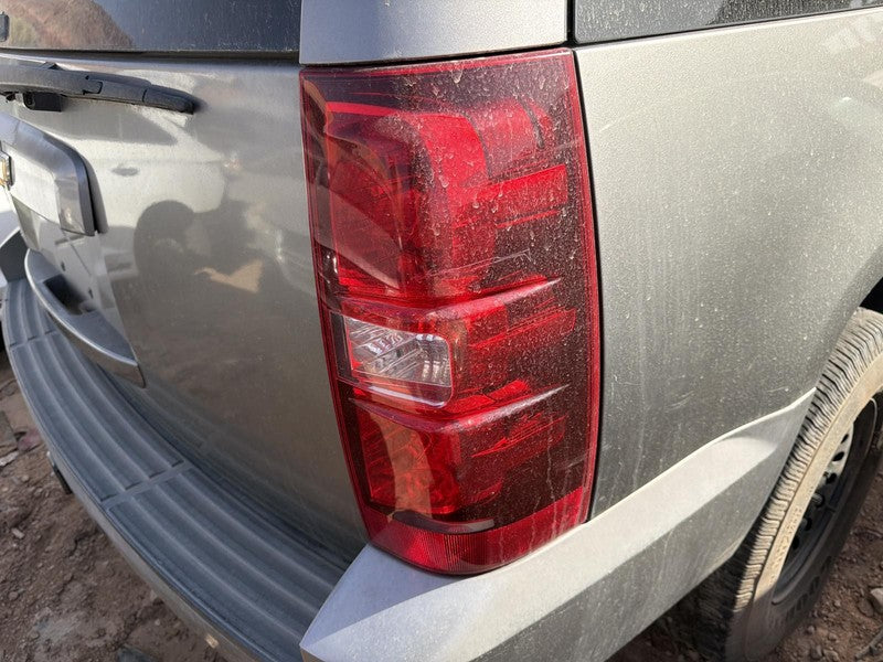 Used Right Tail Light Assembly fits: 2007 Chevrolet Tahoe w/o hybrid o