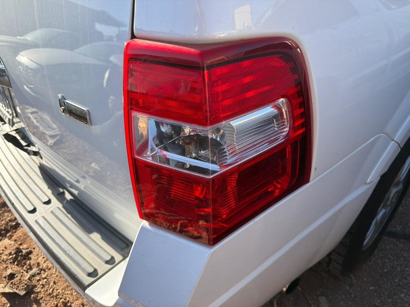 Used Right Tail Light Assembly fits: 2013 Ford Expedition Right Grade 
