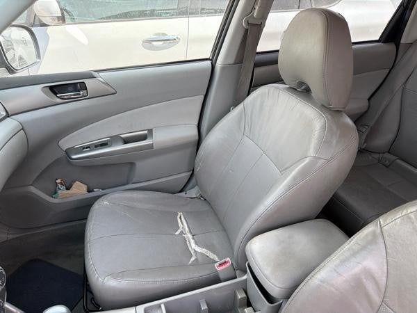 2009 - 2013 Subaru Forester Passenger Side Front Seat bucket, leather,