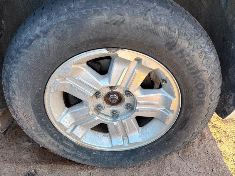 Used Wheel fits: 2010 Chevrolet Suburban 1500 18x8 5 spoke opt N87 Gra