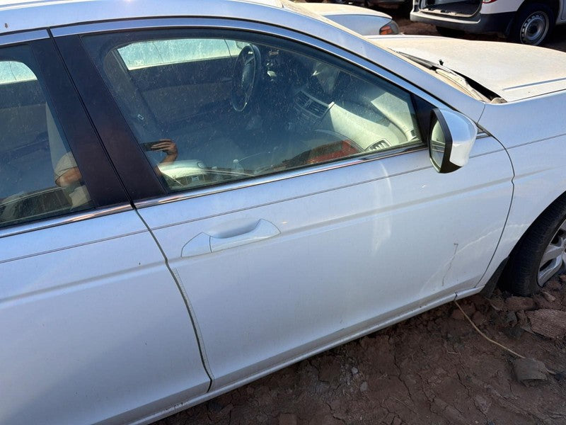 Used Front Right Door Assembly Front fits: 2009 Honda Accord electric 