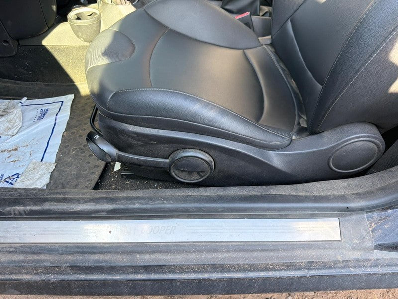 Used Front Left Seat Front fits: 2013 Mini COOPER bucket air bag manua
