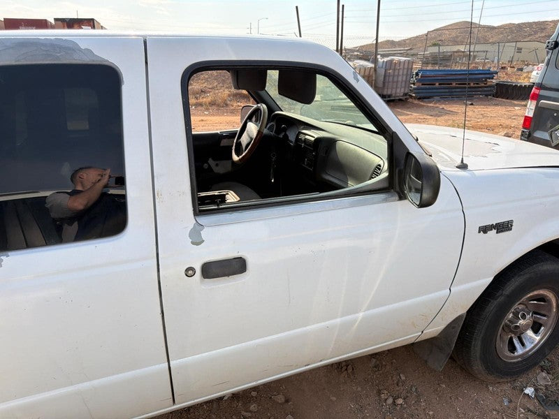 Used Front Right Door Assembly Front fits: 2000 Ford Ranger manual Fro
