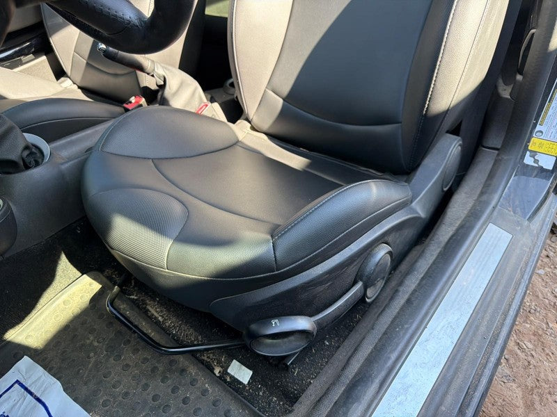 Used Front Left Seat Front fits: 2013 Mini COOPER bucket air bag manua