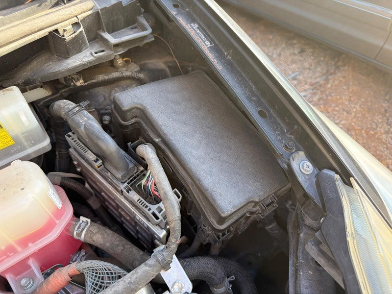 Used Fuse Box Engine fits: 2010 Toyota Prius  Grade A