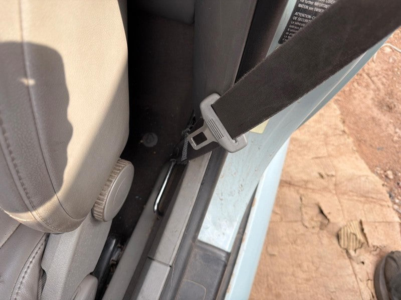 Used Front Left Seat Belt Front fits: 2005 Volkswagen Beetle Conv buck