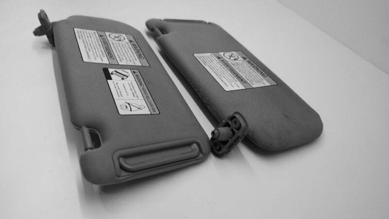 Used Left Sun Visor fits: 2011 Kia Sorento without illumination w/sunr