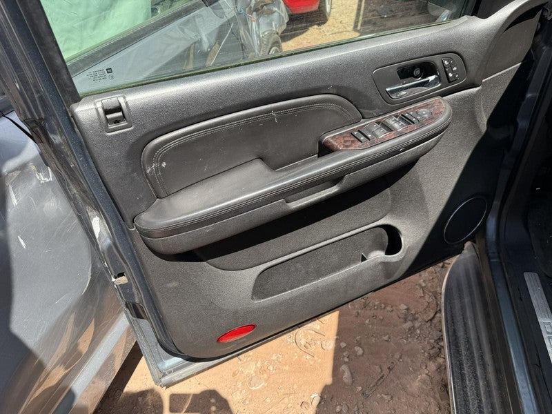 Used Rear Left Door Assembly Rear Side fits: 2007 Gmc Yukon xl 1500 Re