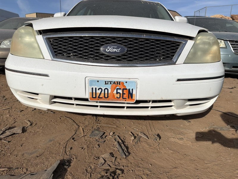 Used Front Bumper Assembly Front fits: 2006 Ford Five hundred w/o fog 
