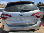 Used Left Headlight Assembly fits: 2014 Kia Sorento w/LED accents xeno