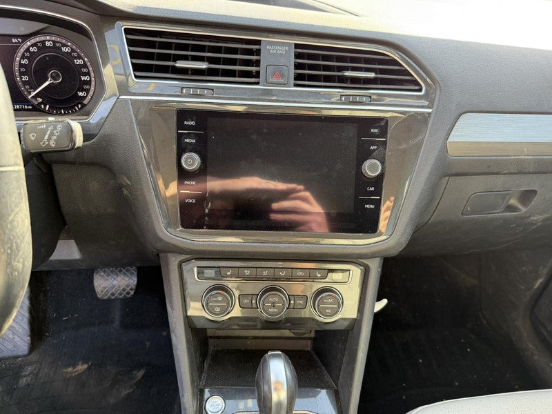 Used Radio Audio fits: 2019 Volkswagen Tiguan Grade A