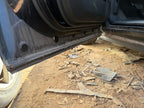 Used Front Left Door Assembly Front fits: 2004 Land rover Range rover 