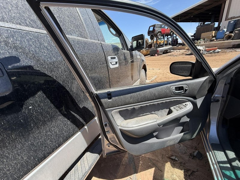 Used Front Left Door Assembly Front fits: 2002 Honda Civic Sdn L. elec