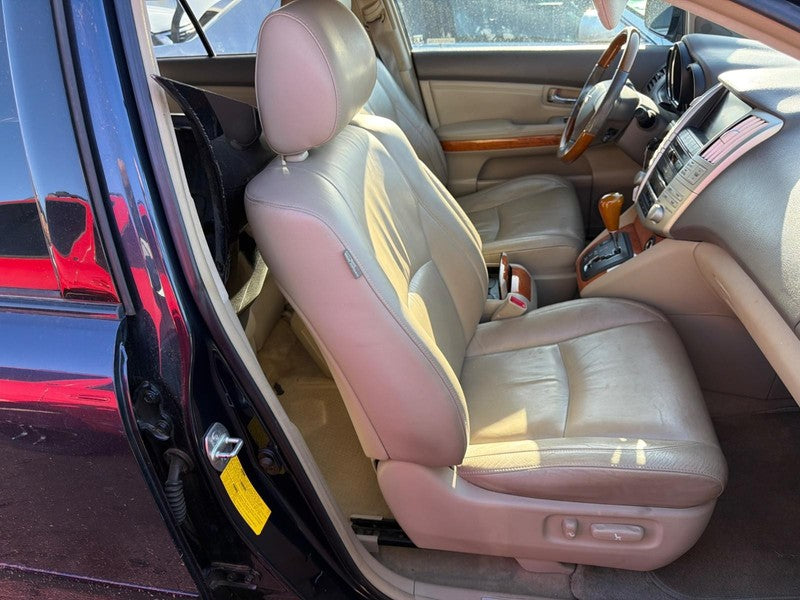 2004 Lexus RX330 Passenger Side Front Seat