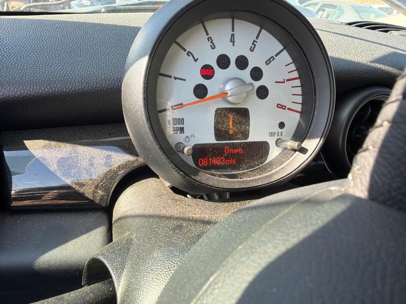 Used Front Right Seat Front fits: 2013 Mini COOPER bucket air bag manu