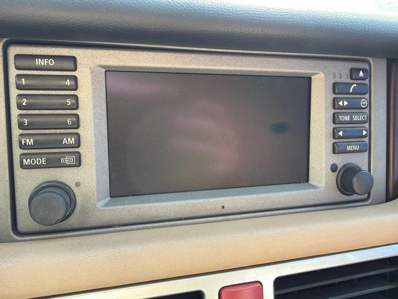 Used Radio Audio fits: 2004 Land rover Range rover Grade A