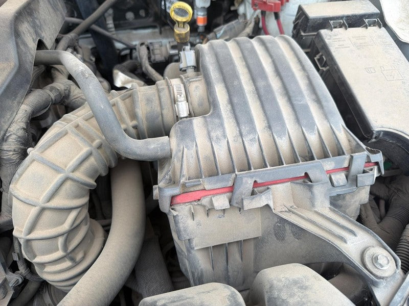 Used Air Cleaner Assembly fits: 2008 Dodge Avenger  Grade A