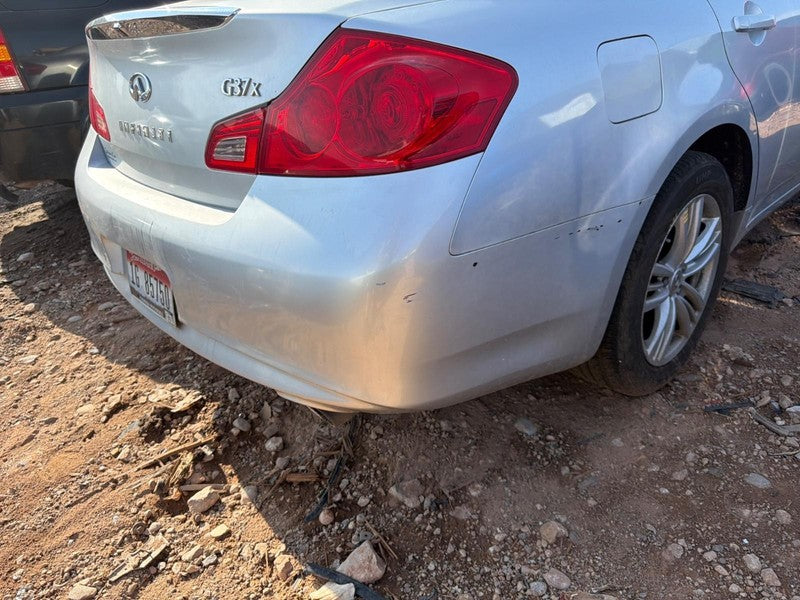 Used Rear Bumper Assembly Rear fits: 2010 Infiniti G37 4 Dr Sdn w/o pa