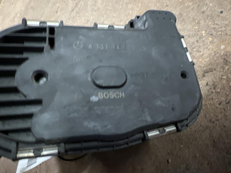 2002 MERCEDES S-CLASS Throttle Body ID#: 1371430125
