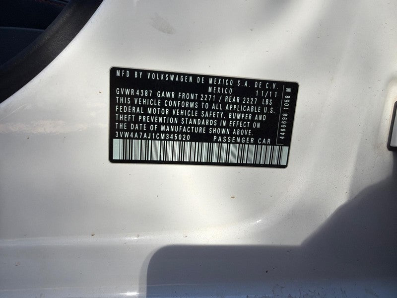 Used Front Left Door Interior Trim Panel fits: 2012 Volkswagen Jetta g