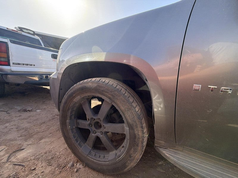 Used Front Left Fender fits: 2007 Chevrolet Tahoe Front Left Grade A