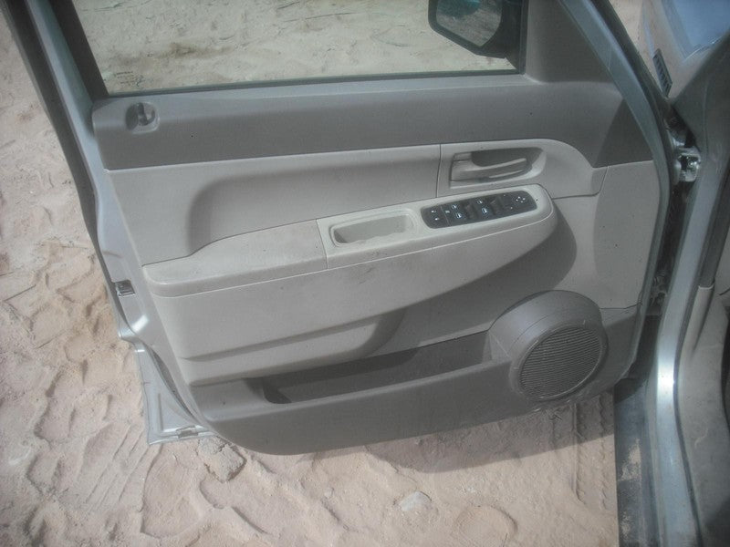 Used Rear Back Glass fits: 2008 Jeep Liberty privacy tint Rear Grade A